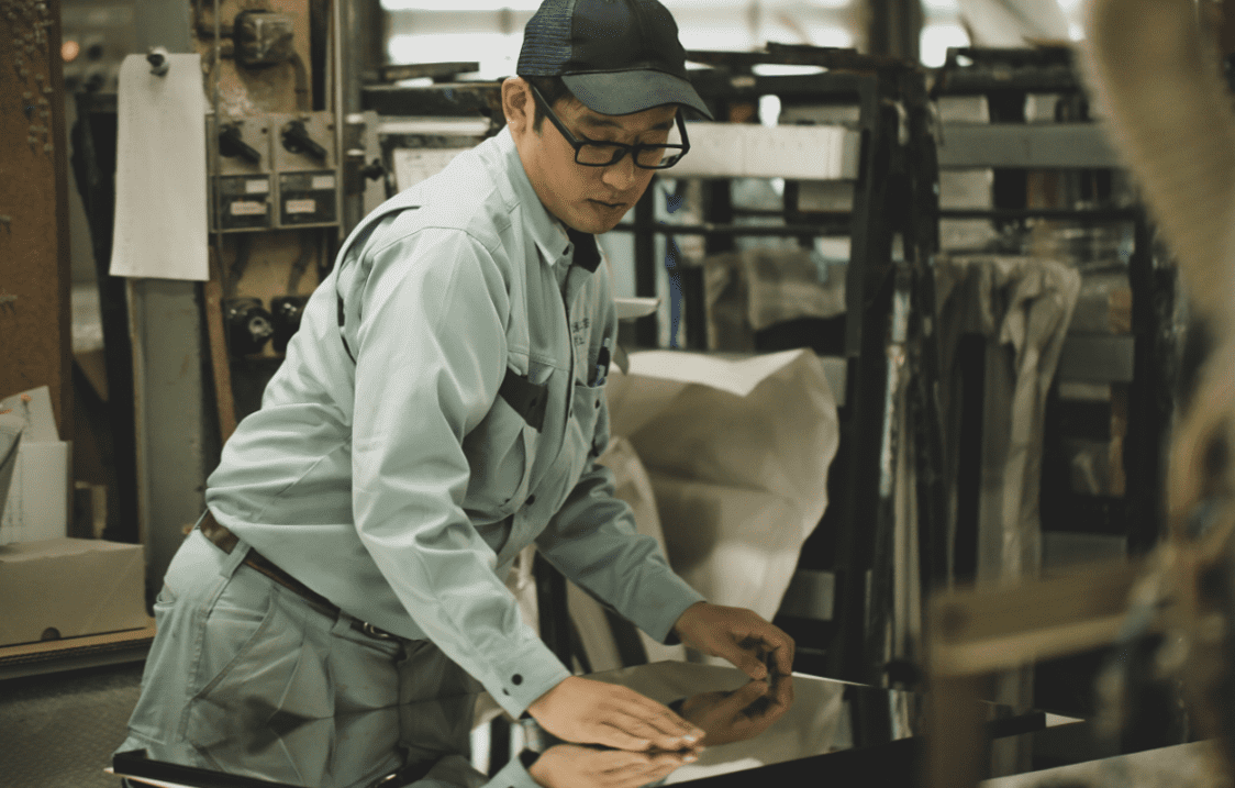 暮らしに必要な木製家具の製造